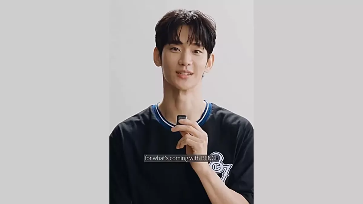 Kim Soo Hyun Kembali Sapa Penggemar Setelah Vakum 1,4 Tahun