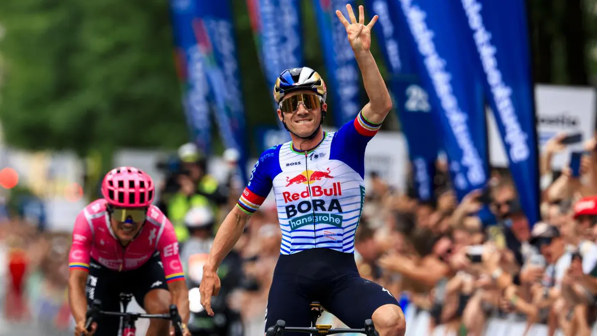 Evenepoel Raih Rekor Keempat di Clasica de San Sebastian